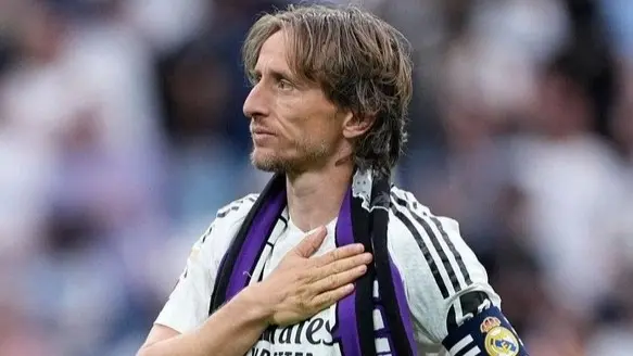 بعد رحيل مودريتش.. هذا صاحب القميص رقم 10 في ريال مدريد