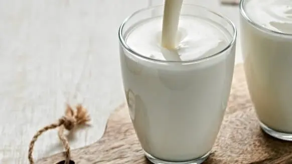 خبراء يحذرون.. حليب الشوفان يزيد من فرص الإصابة بالاكتئاب