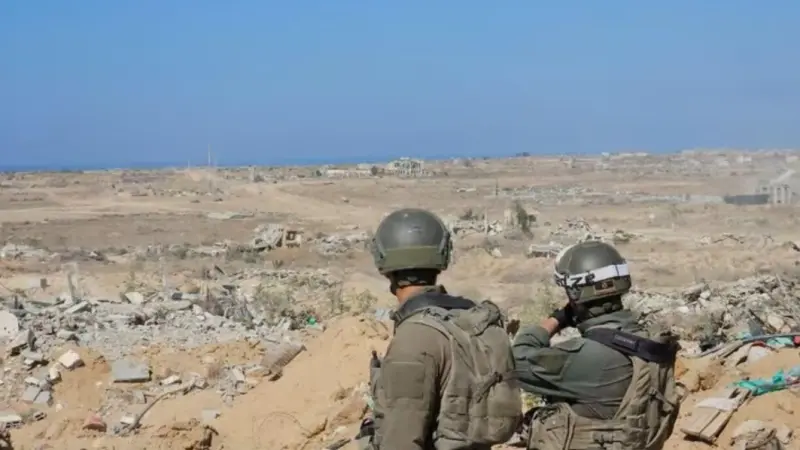 صور - إسرائيل تحوّل ممر نتساريم في غزة إلى قاعدة عسكرية كبيرة