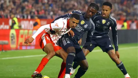 related_news_inside_blogsهل يدفع ريال مدريد ثمن معاناته الدفاعية أمام جيرونا؟