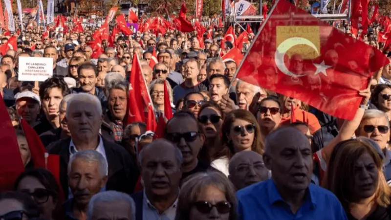 خطوة مثيرة للجدل.. تركيا تُقيل 3 رؤساء بلديات بتهمة الإرهاب