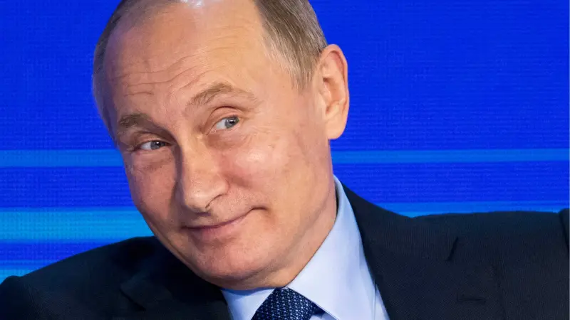 مقارنة مع ستالين.. كم سنة حكم بوتين روسيا؟