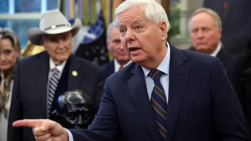 لماذا فشل اجتماع الجنرال رودولف هيكل والسيناتور ليندسي غراهام؟