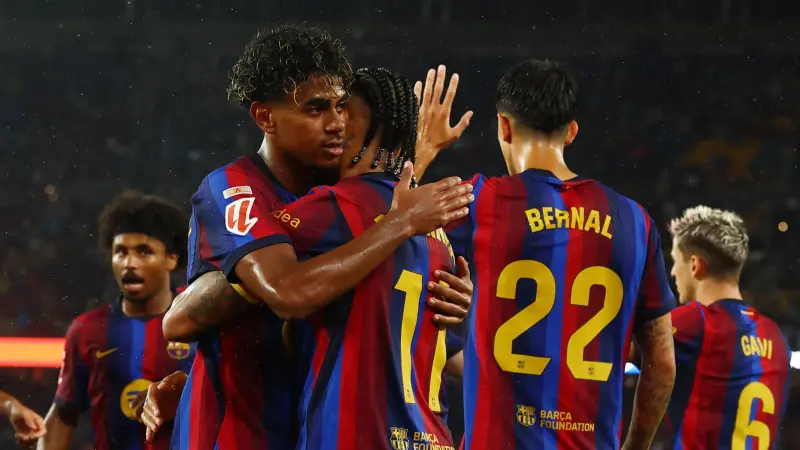 الدوري الإسباني - برشلونة يكتسح راسينغ بـ7 أهداف.. ورافينيا يتألق بـ"هاتريك"