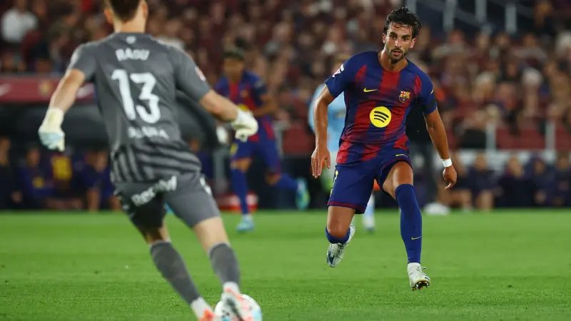 الدوري الإسباني - حالة طبية طارئة تتسبب في توقف مباراة برشلونة وسيلتا فيغو