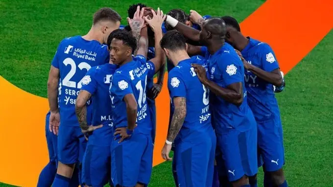 أصوات متنوعة.. من هو معلق مباراة الهلال والغرافة اليوم؟