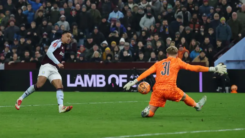 القنوات الناقلة لمباراة توتنهام ضد أستون فيلا اليوم في كأس الاتحاد الإنجليزي مع الموعد والتشكيلة