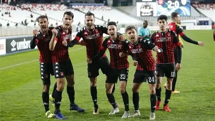 القنوات الناقلة لمباراة اتحاد الجزائر وأسيك ميموزا في كأس الكونفدرالية الإفريقية مع الموعد والتشكيلة