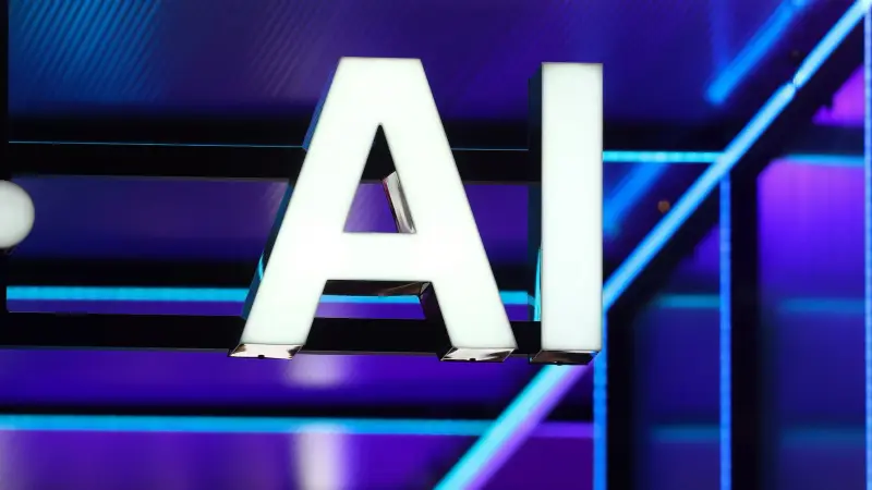 هجوم إلكتروني على الضرائب يدفع فرنسا لتعزيز دفاعاتها بالذكاء الاصطناعي