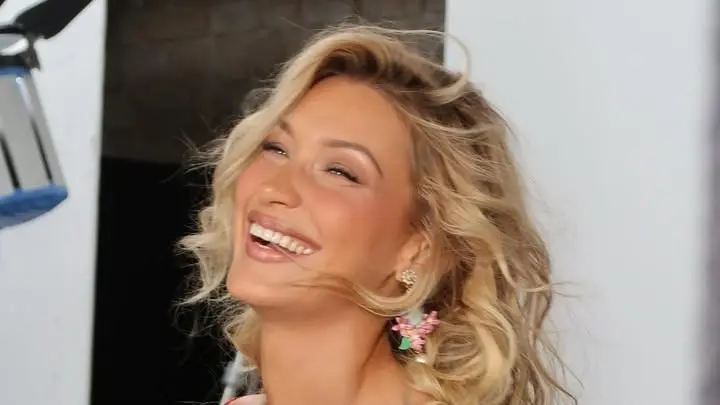 بيلا حديد تدخل عالم الدراما عبر مسلسل تشويقي