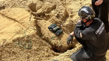 تفجير قنبلة من الحرب العالمية الثانية قرب باريس