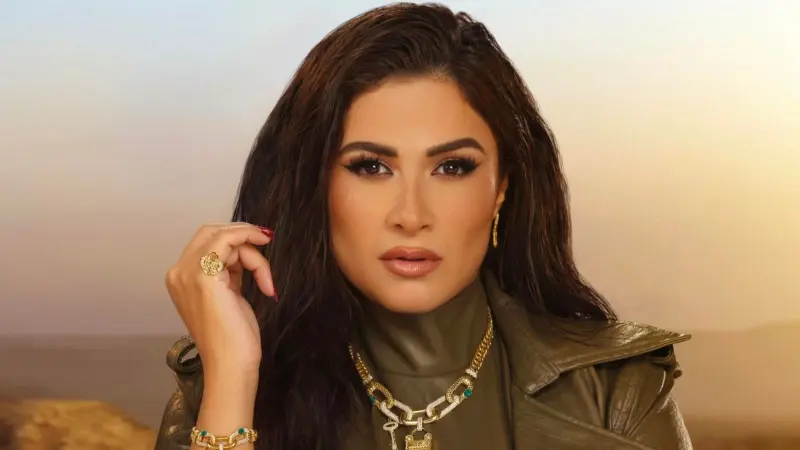 محمد سامي يحرج ياسمين عبد العزيز برد قاسٍ أمام الملايين