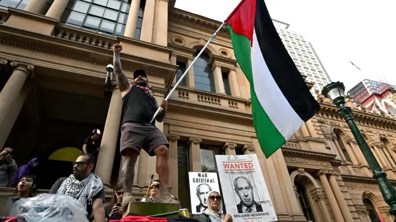 احتجاجات سيدني.. رئيس وزراء أستراليا يندد بالعنف خلال زيارة رئيس إسرائيل