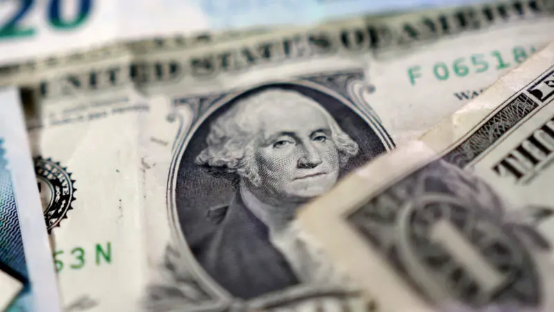 سعر صرف الدولار في العراق اليوم السبت 8/8/2026 مقابل الدينار العراقي.. هبوط محدود