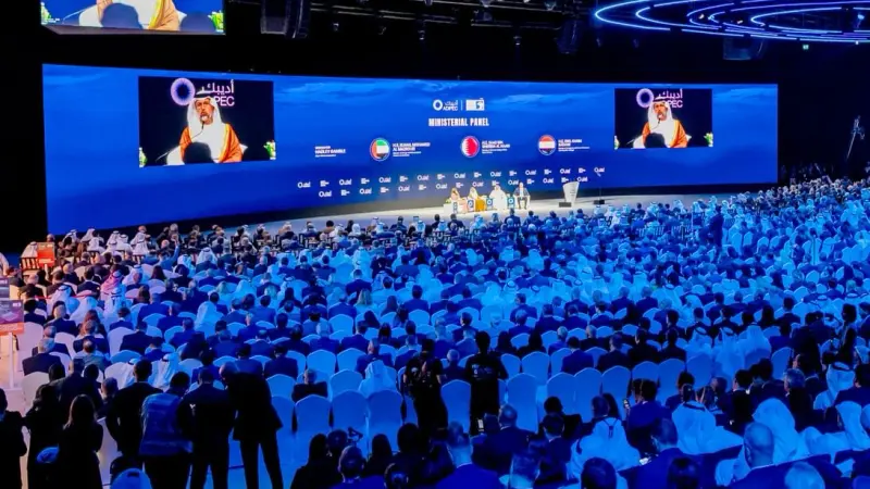 تحت رعاية رئيس الدولة.. أديبك 2026 يحشد استثمارات الطاقة في أبوظبي
