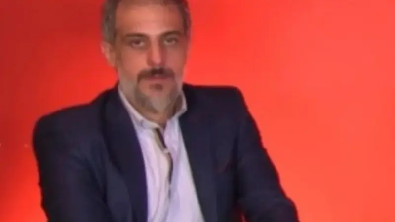 فيديو - أثار جدلًا واسعًا في سوريا.. من هو وسيم الحرستاني؟