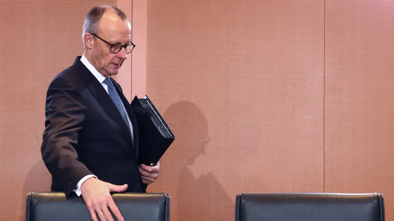 ألمانيا تتوقع انهيار النظام الإيراني في الأسابيع المقبلة