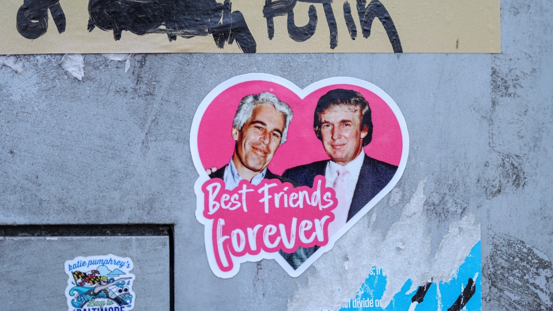 القصة الكاملة وراء القطيعة بين ترامب وإبستين 