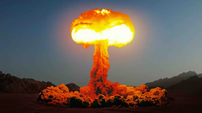 "بلومبرغ": الحرب مع إيران تفتح الباب أمام حقبة نووية جديدة