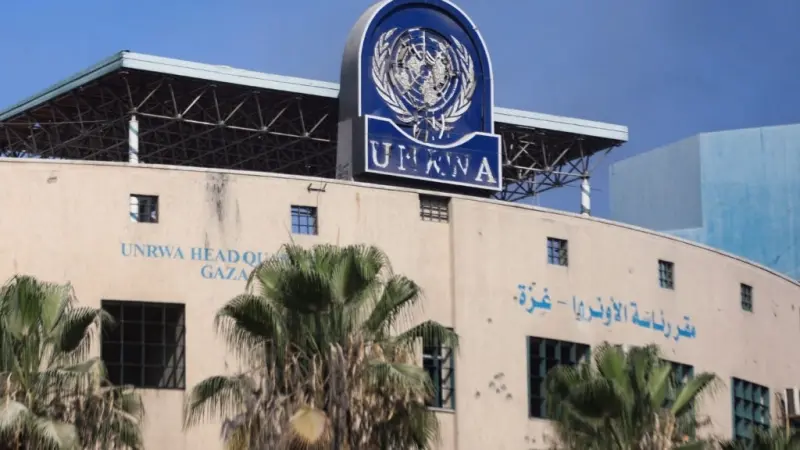الأونروا تفصل عشرات الموظفين في غزة لهذا السبب