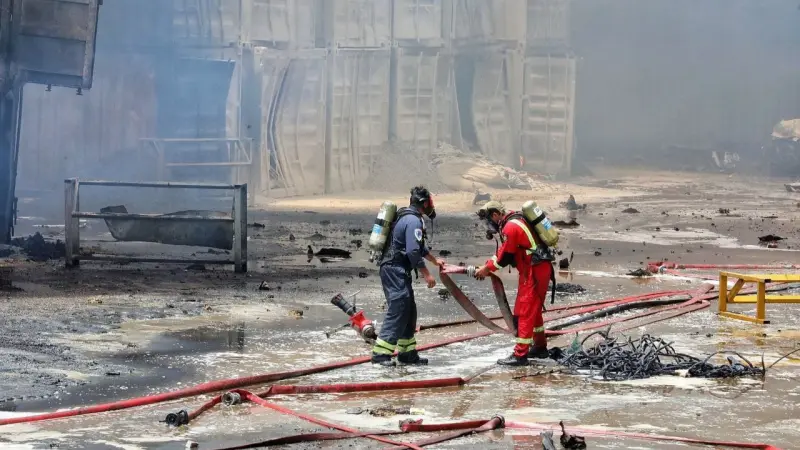 خطأ بشري.. تحقيق يكشف تفاصيل انفجار ميناء رجائي في إيران