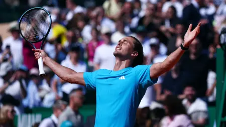 related_news_inside_blogsبطولة مونت كارلو - زفيريف ينقذ نفسه بعد خروج مدفيديف وروبليف