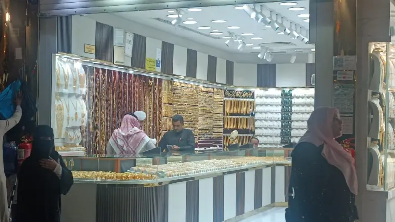 هبوط الذهب في الأردن اليوم الاثنين 29/12/2025.. توقعات عيار 22