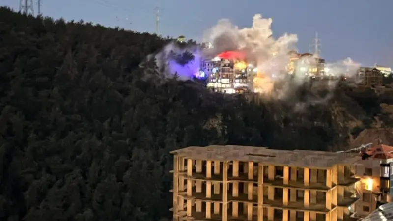 للمرة الأولى.. غارتان إسرائيليتان على منطقتين بجبل لبنان