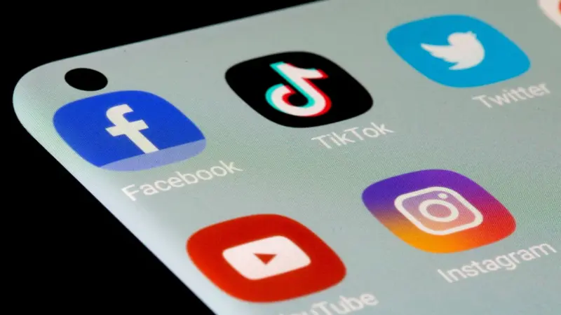 دعوات لمقاطعة مشاهير يلتزمون الصمت حيال حرب غزة