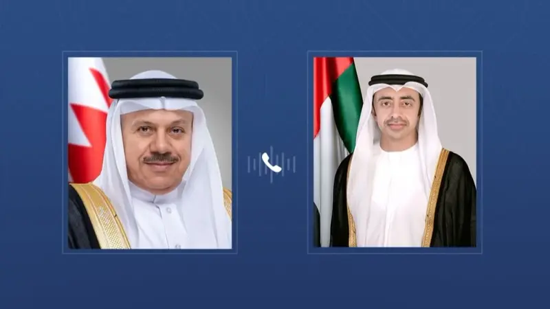 عبدالله بن زايد يتلقى اتصالا هاتفيا من وزير خارجية البحرين
