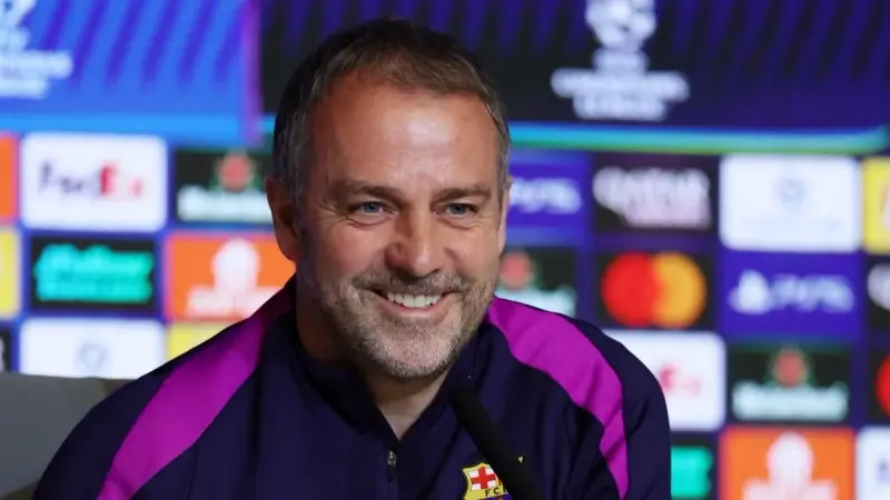 فليك يؤكد جاهزية فرينكي دي يونغ لمواجهة أتلتيكو مدريد