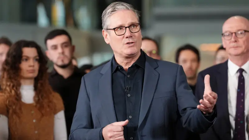 ستارمر يحذر من تغيير رئيس وزراء بريطانيا بشكل متكرر