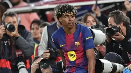 related_news_inside_blogsلامين يامال: ميسي قدوتي.. وأسعى للسير على خطاه