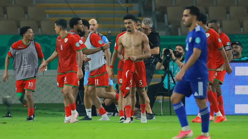خليجي 27 - احتفال مصعب الشقصي يحرم عُمان من التأهل المباشر إلى نصف النهائي.. ما القصة؟