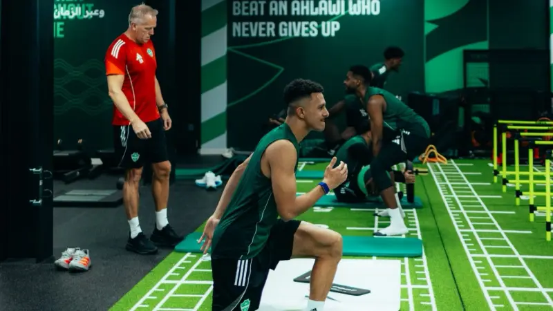 القنوات الناقلة لمباراة الأهلي ضد الخلود في الدوري السعودي مع الموعد والتشكيلة