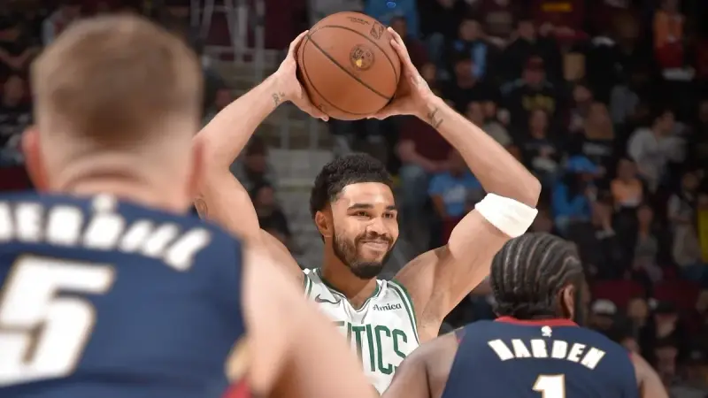 دوري كرة السلة الأميركي - سلتيكس ينجو من انتفاضة كليفلاند بفضل تألق تايتوم