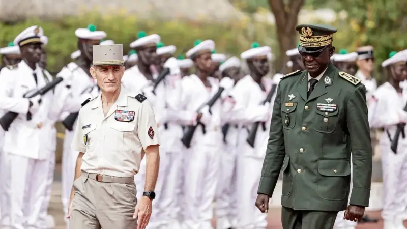 الجيش الفرنسي يغادر السنغال وينهي وجوده في غرب إفريقيا