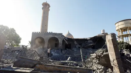 الجيش الإسرائيلي يعلن استهداف مخازن أسلحة لـ"حماس" داخل غزة