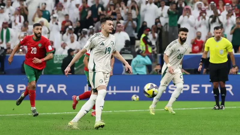 من الهلال إلى النصر.. عبد الله الحمدان يثير الجدل في الدوري السعودي