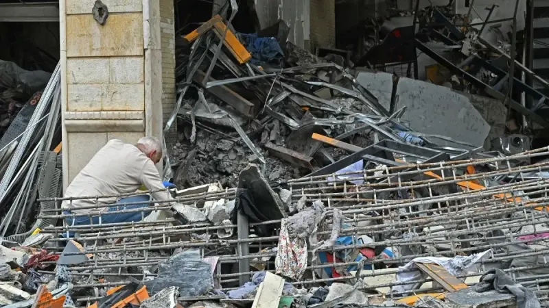 صور - نازحون لبنانيون يؤجلون العودة لمنازلهم خوفا من انهيار الهدنة