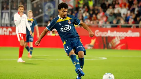 related_news_inside_blogsفيديو - إيقاف مباراة في الدوري الإسباني بسبب إساءة عنصرية للمغربي عمر الهلالي