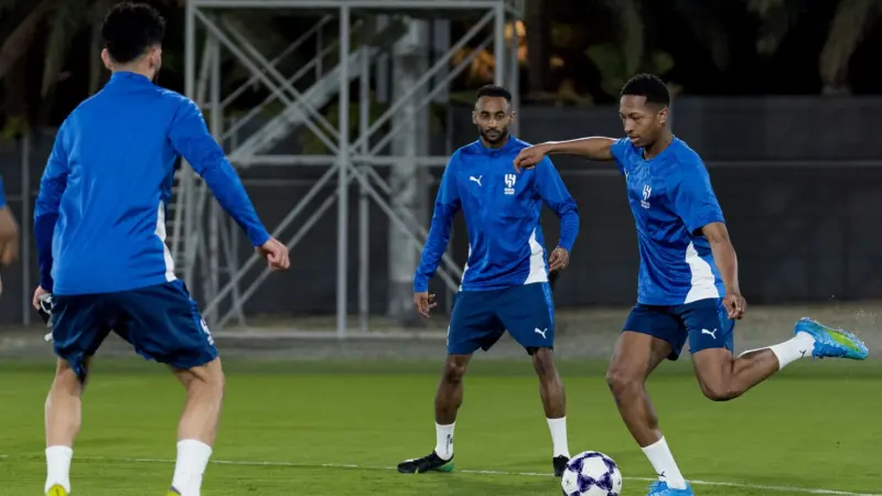 معلق مباراة الهلال والسد اليوم.. أصوات متنوعة للقمة العربية الآسيوية