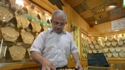 أسعار الذهب في السعودية اليوم الجمعة 27/2/2026.. توقعات الهبوط