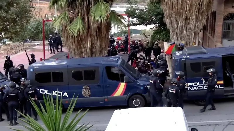 المفوضية الأوروبية تقترح زيادة أفراد قوة حماية الحدود