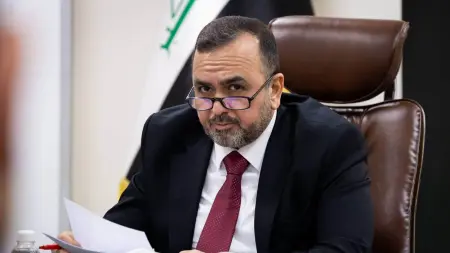 فيديو - وزير الصحة العراقي: الحكومة تنشغل طوال الشهر بتأمين الرواتب