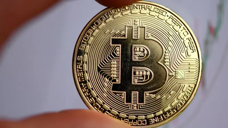 هل تقفز بيتكوين إلى 100 ألف دولار خلال الأيام المقبلة؟