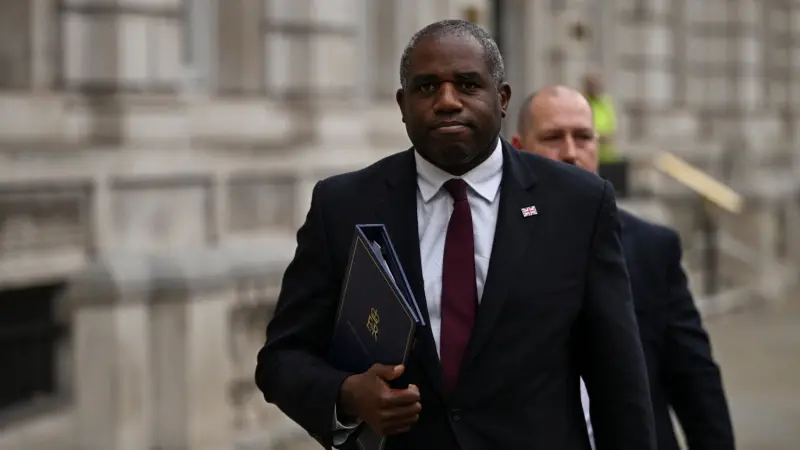 زيارة تجارية إلى إسرائيل تكشف انقسامات داخل الخارجية البريطانية