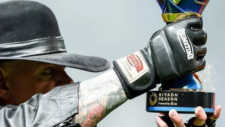 سبب اعتزال أندرتيكر.. "الرجل الميت" يظهر في الرياض