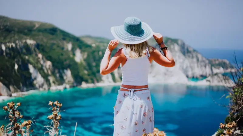 نمو العائدات.. الأوروبيون يختارون هذا البلد لقضاء عطلتهم هذا الصيف