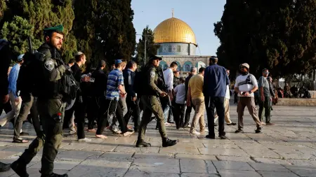 related_news_inside_blogsتنديد واسع باقتحامات المستوطنين للمسجد الأقصى تحت حماية إسرائيلية